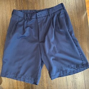 Pebble Beach shorts size 32 waist
